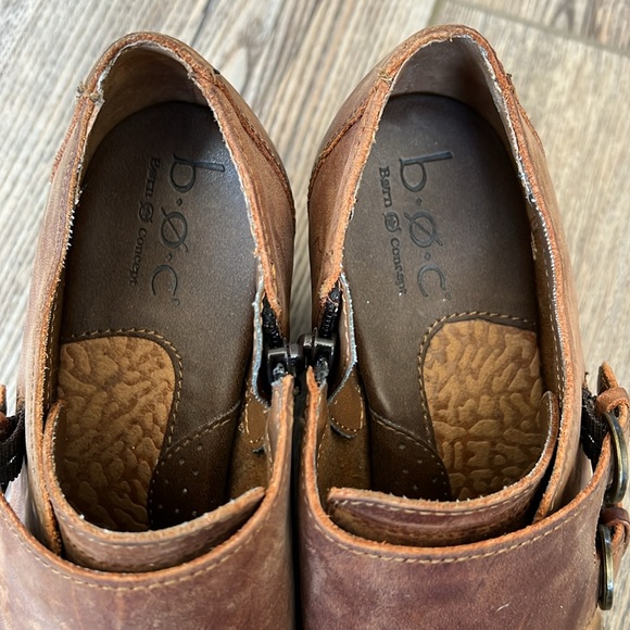 BOC Born Brown Leather Stack Heel Zip Double Buckle Ankle Boots Sz 8.5 EU 40 - Picture 8 of 14